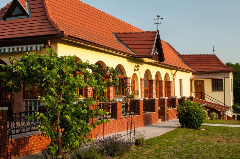 Villa Teleki Exterior photo